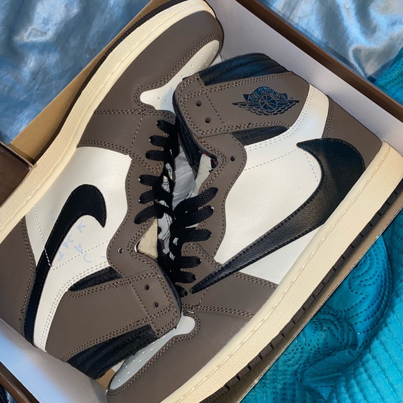 replica travis scott shoes